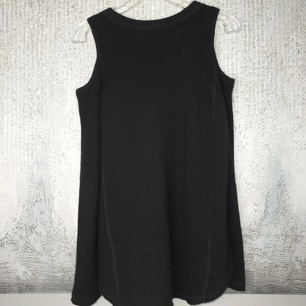 AQUA 100%  Cashmere Cold Shoulder Sweater